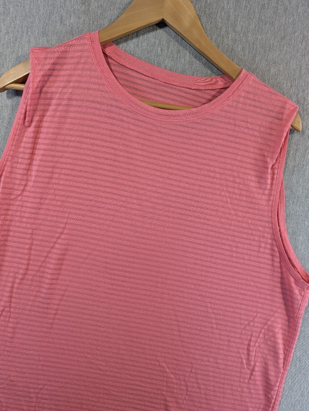 Lululemon Brunswick Striped Muscle Tank Women's 12 Striped Pink